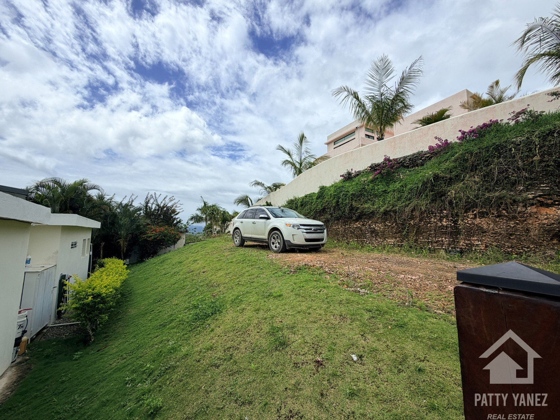 2-Bedroom Villa in Rio San Juan with Scenic View