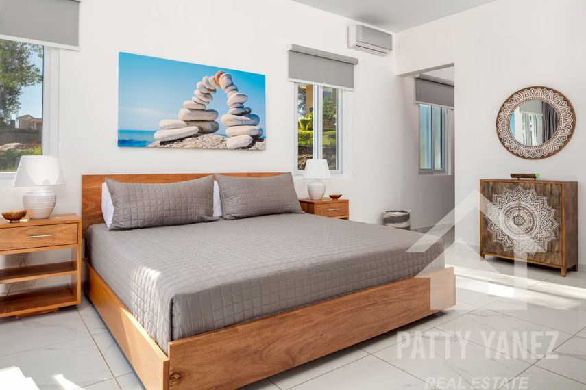 Villa tropical moderna de 3 dormitorios cerca de los centros de Sosúa y Cabarete