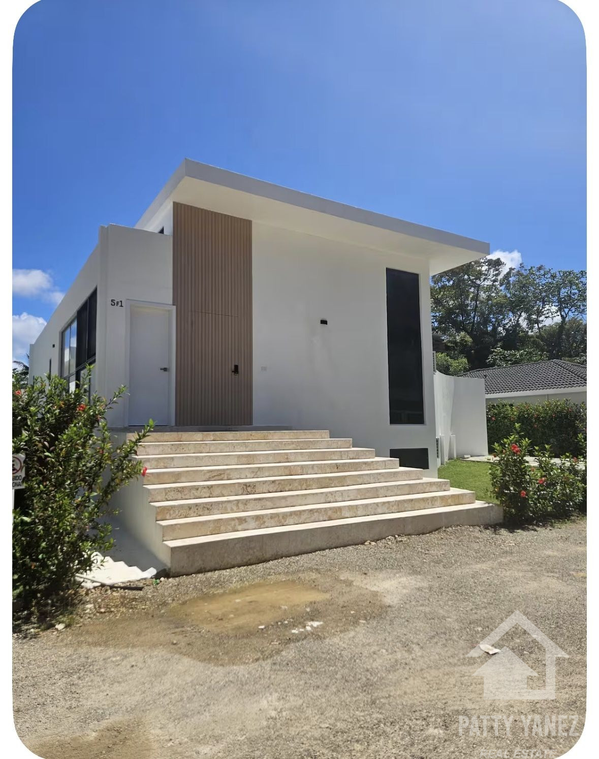 Contemporary 3BR Villa with Pool and Dual Living Layout – Cabarete