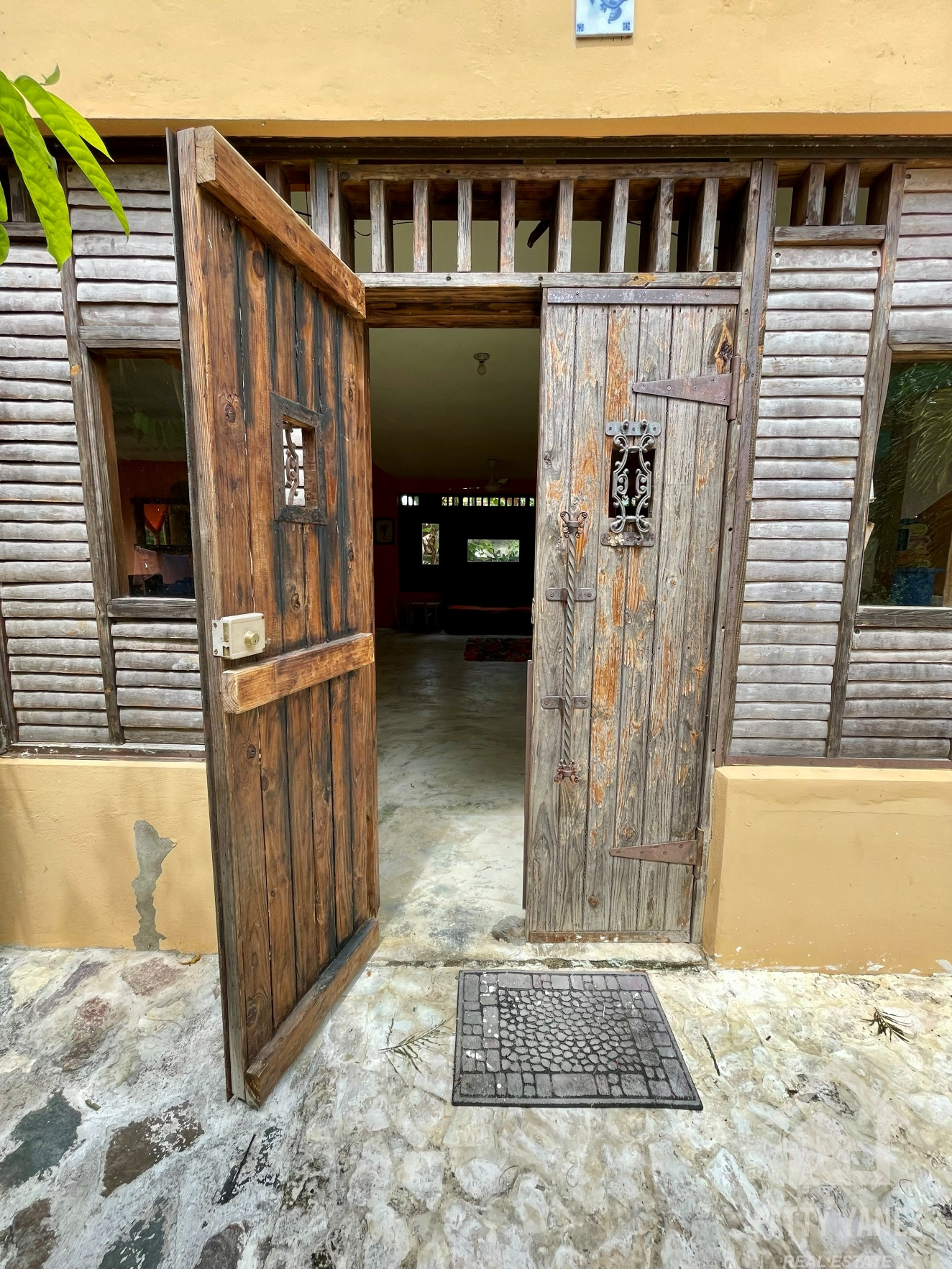 Villa de 2 dormitorios con casas de huéspedes en Playa Encuentro, Cabarete