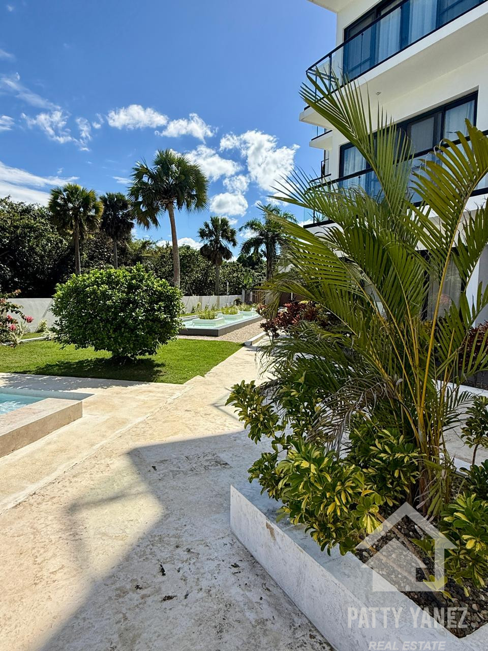 Condominio de 2 habitaciones con vista al mar en venta en Playa Encuentro
