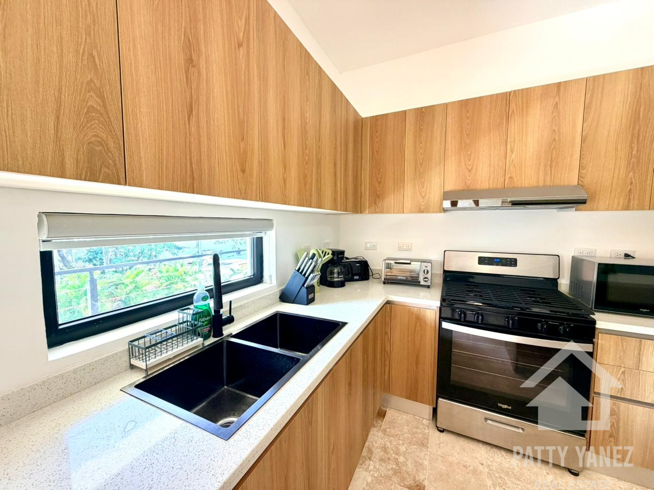 Condominio de 2 habitaciones con vista al mar en venta en Playa Encuentro