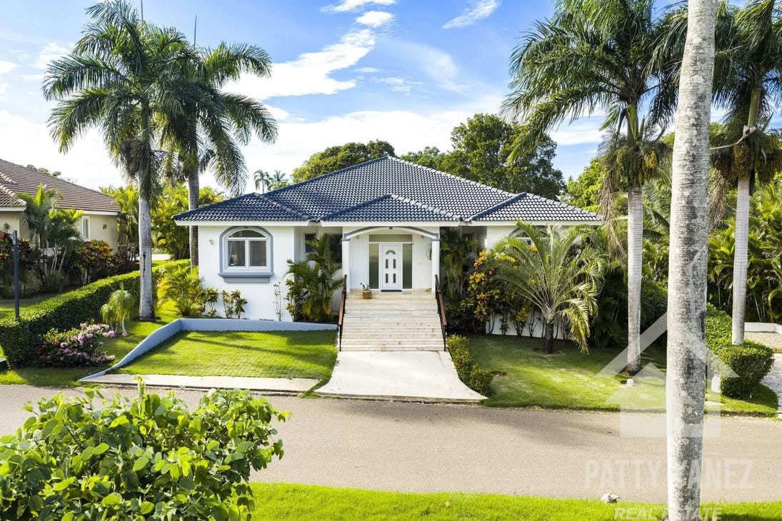 4-Bedroom Villa in Gated Sosúa Community