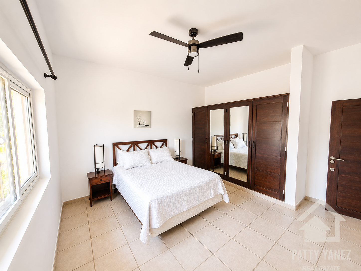 Condominio de lujo frente al mar en Kite Beach: 2 recámaras y amplia terraza