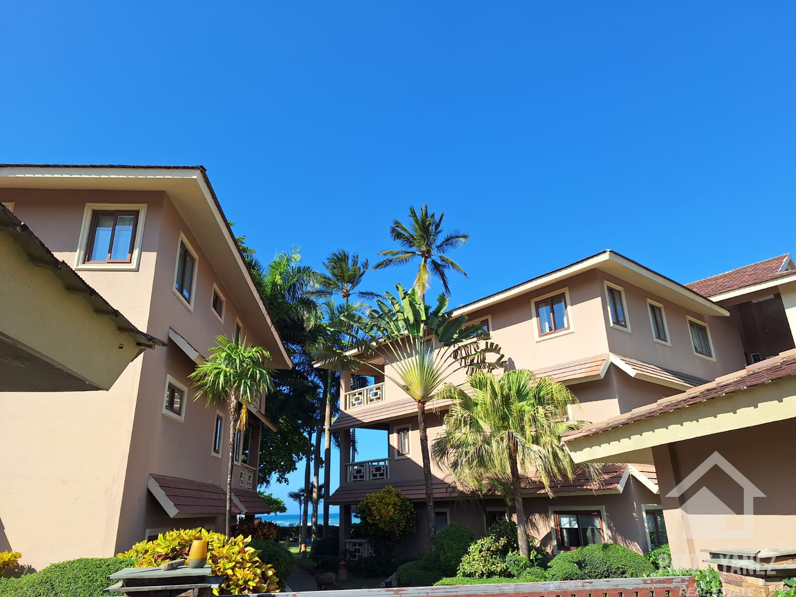 Condominio de lujo frente al mar en Kite Beach: 2 recámaras y amplia terraza