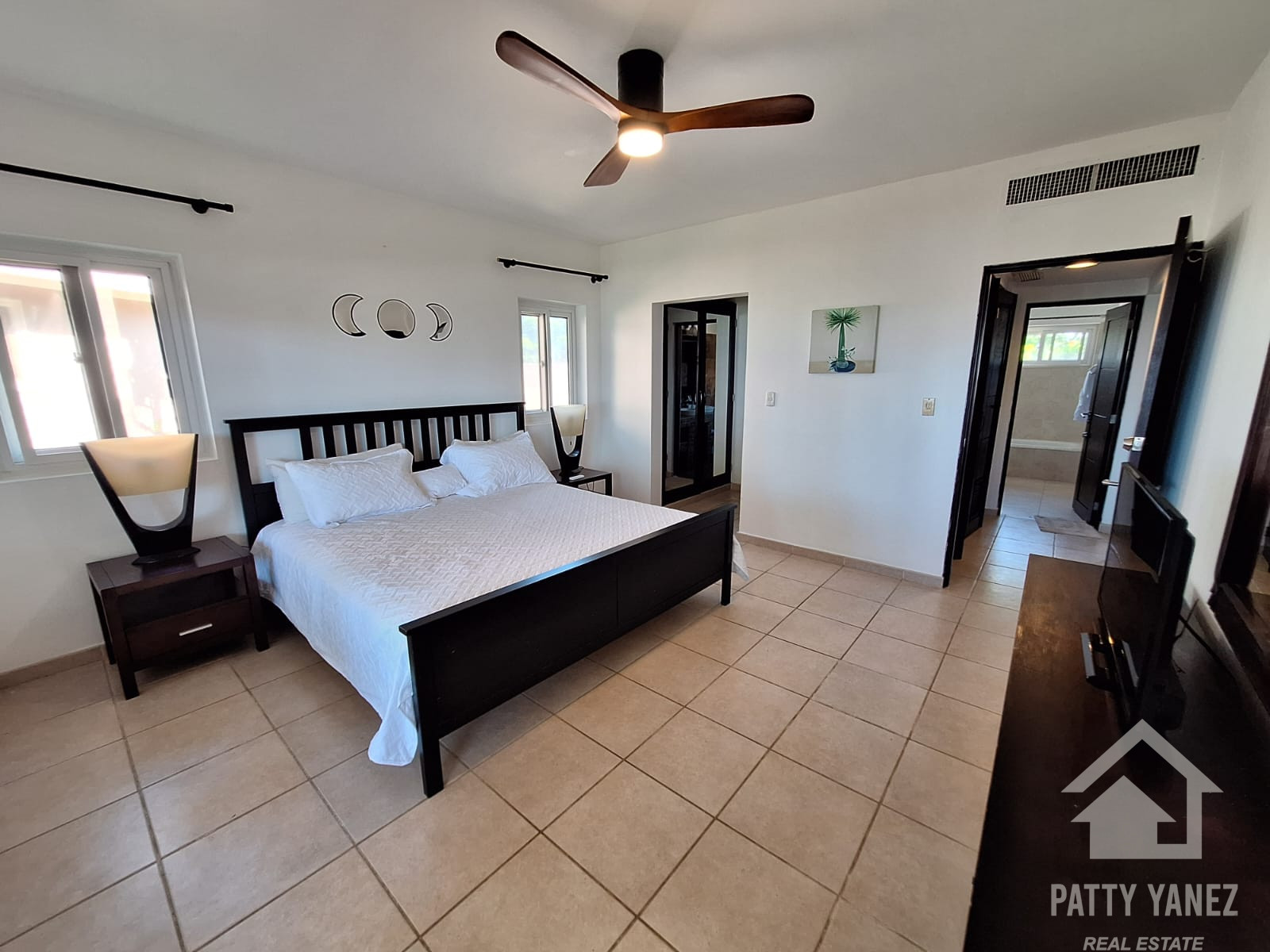 Condominio de lujo frente al mar en Kite Beach: 2 recámaras y amplia terraza