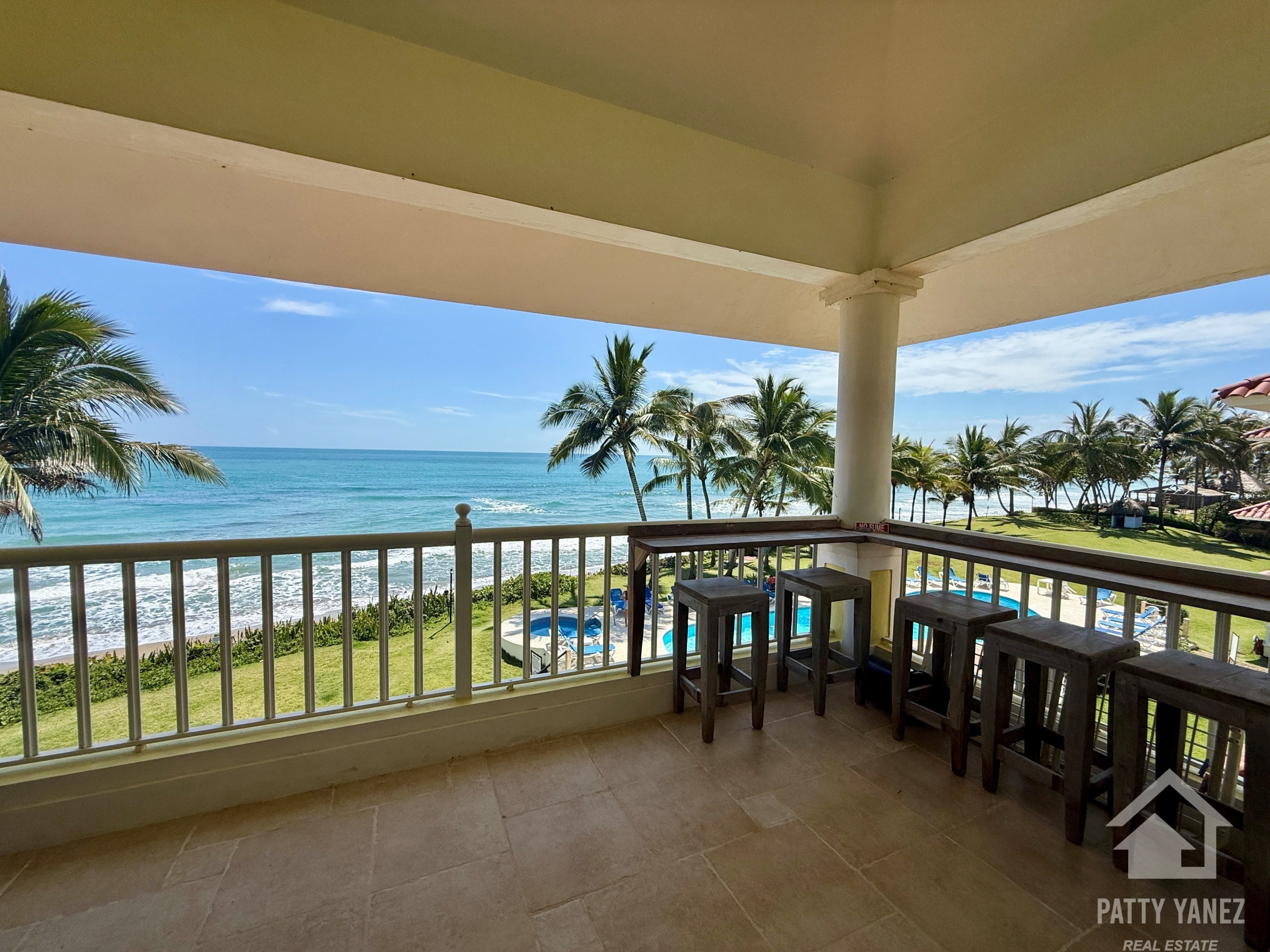 Ático de 2 dormitorios frente al mar en Cabarete con vista al mar