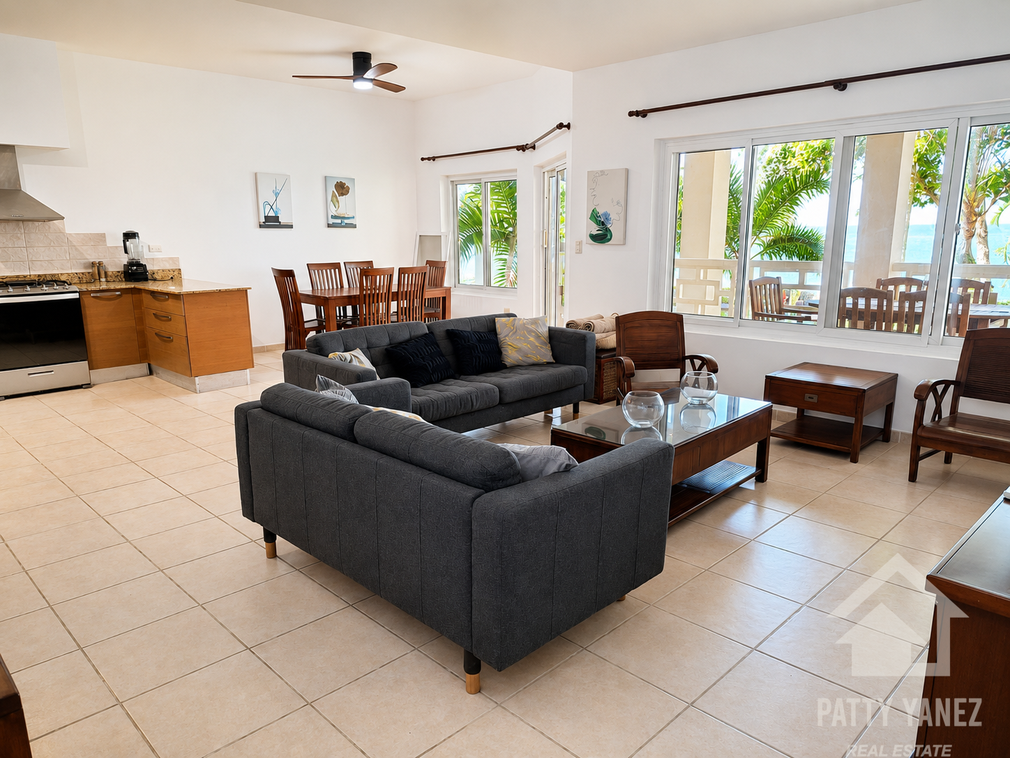 Condominio de lujo frente al mar en Kite Beach: 2 recámaras y amplia terraza