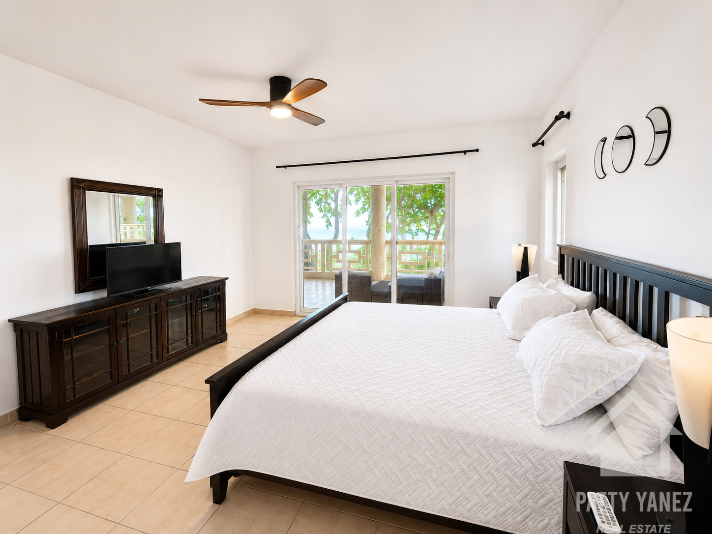 Condominio de lujo frente al mar en Kite Beach: 2 recámaras y amplia terraza