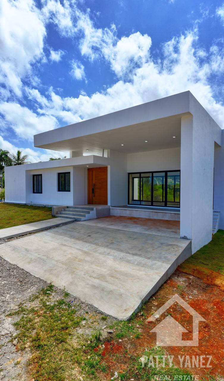Villa de 3 dormitorios en una nueva urbanización situada en una ladera