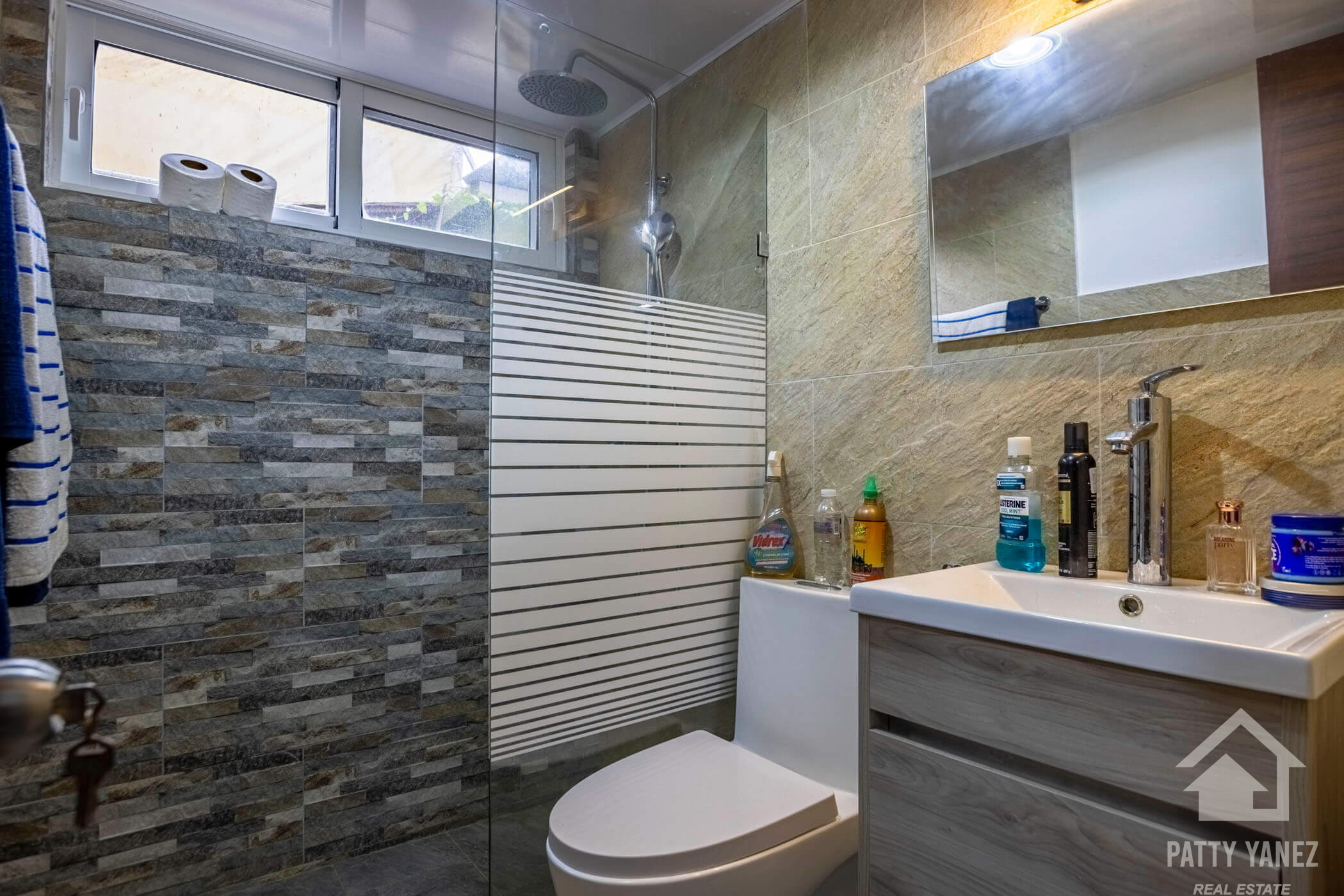 Departamento de 1 recámara con patio trasero privado y jacuzzi, a unos pasos de la playa de Cabarete