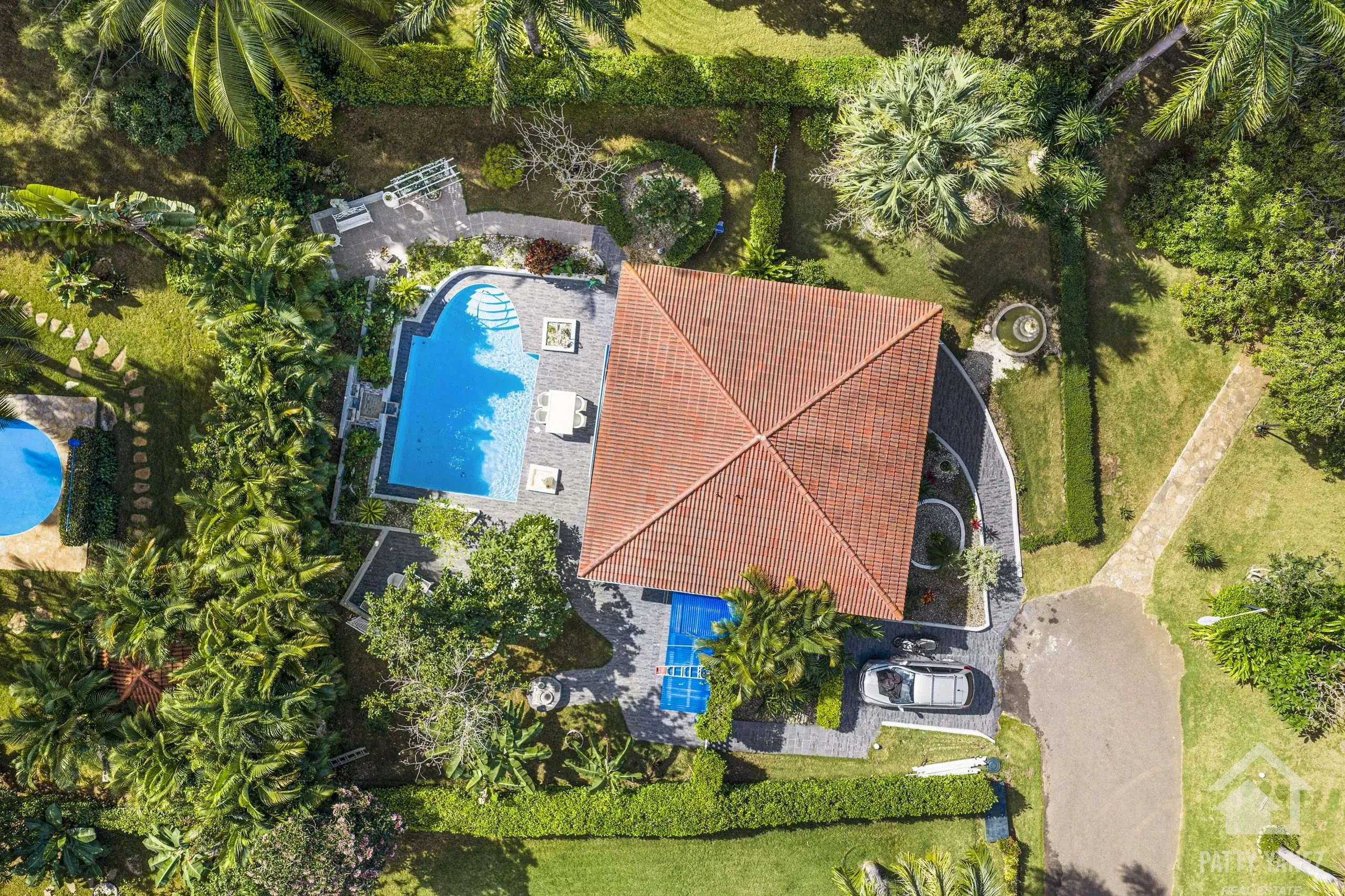 Move-In Ready 2-Bedroom Villa with Pool in Gated Community
