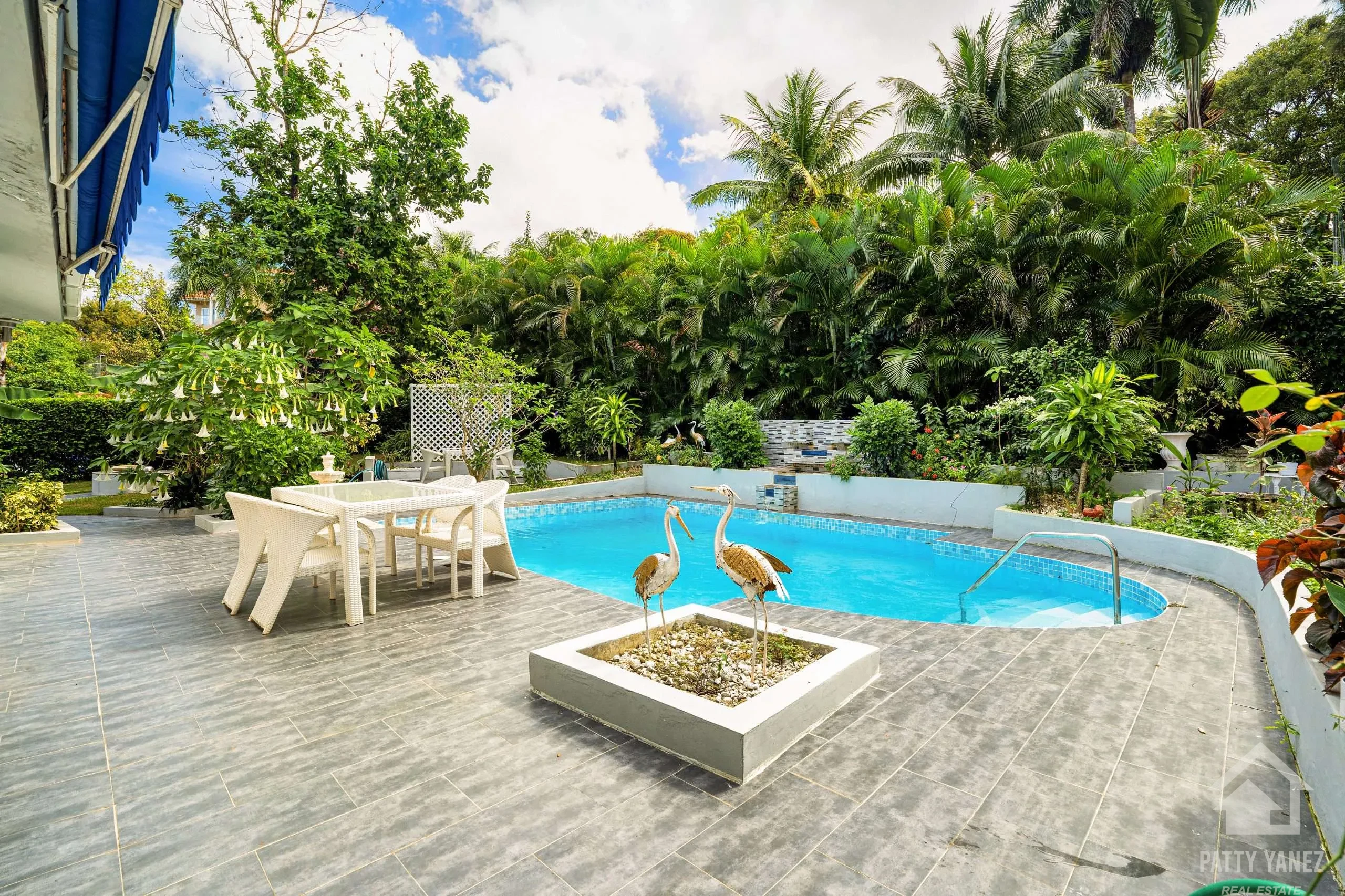 Move-In Ready 2-Bedroom Villa with Pool in Gated Community