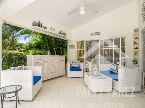 Una vida relajada en la isla en una preciosa villa amueblada