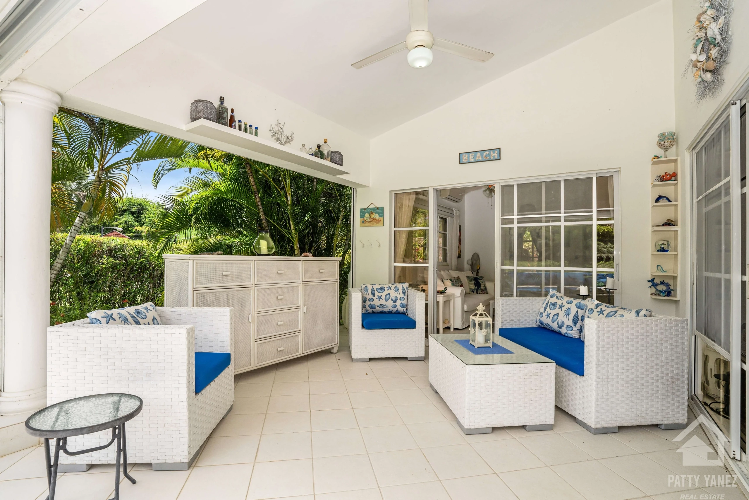 Una vida relajada en la isla en una preciosa villa amueblada