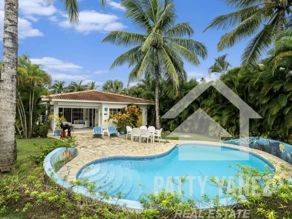Una vida relajada en la isla en una preciosa villa amueblada