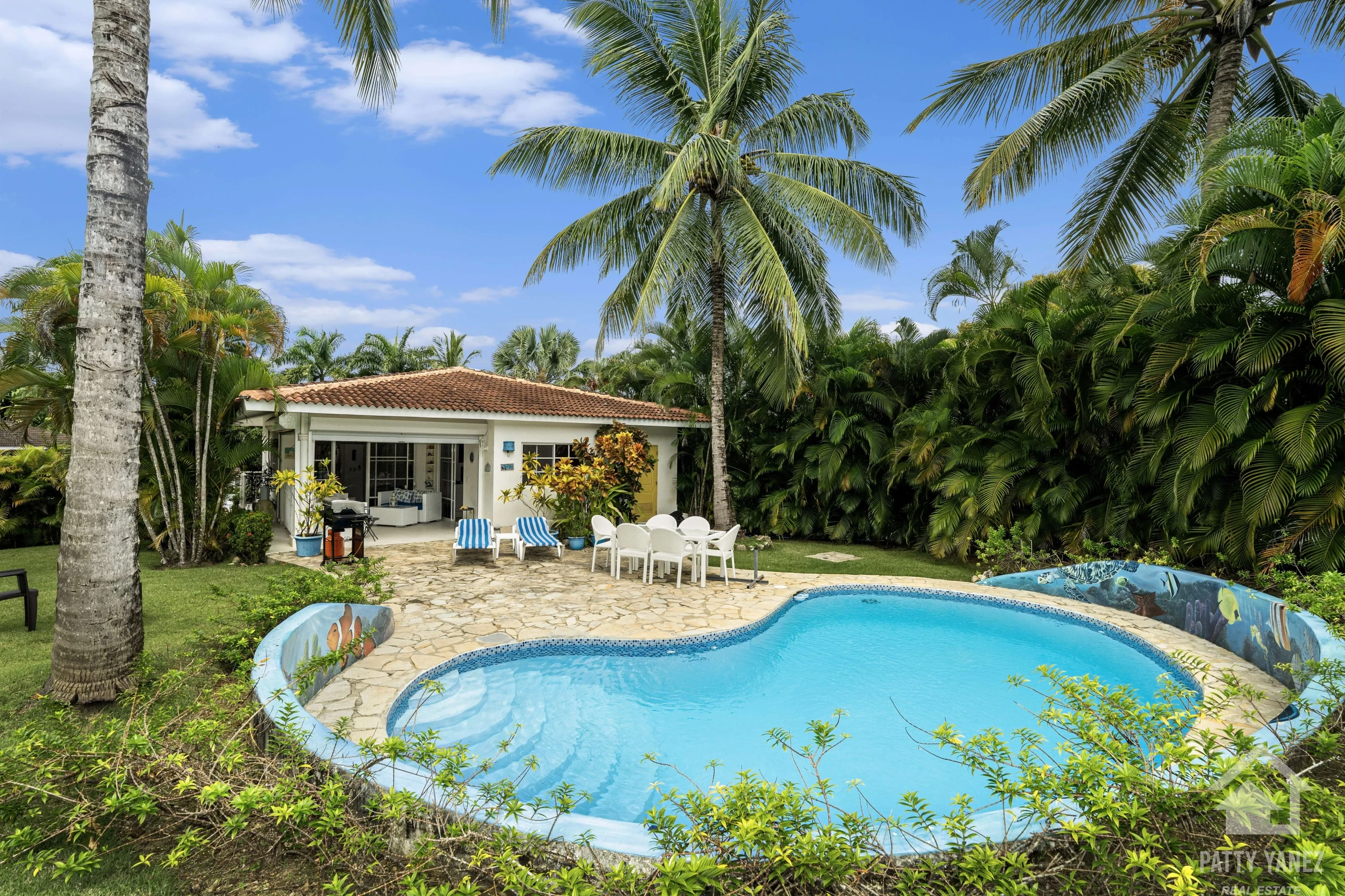 Una vida relajada en la isla en una preciosa villa amueblada