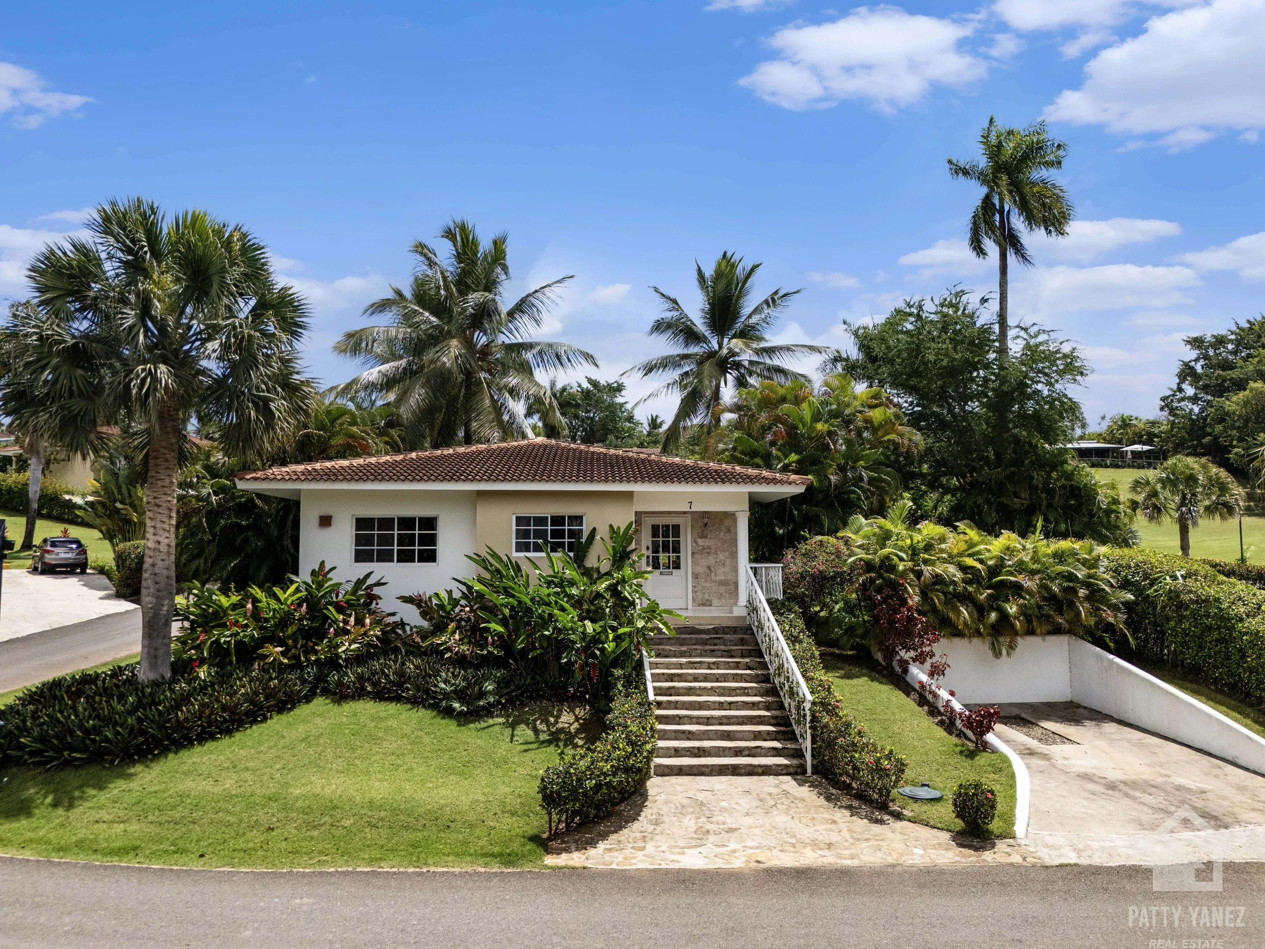 Una vida relajada en la isla en una preciosa villa amueblada