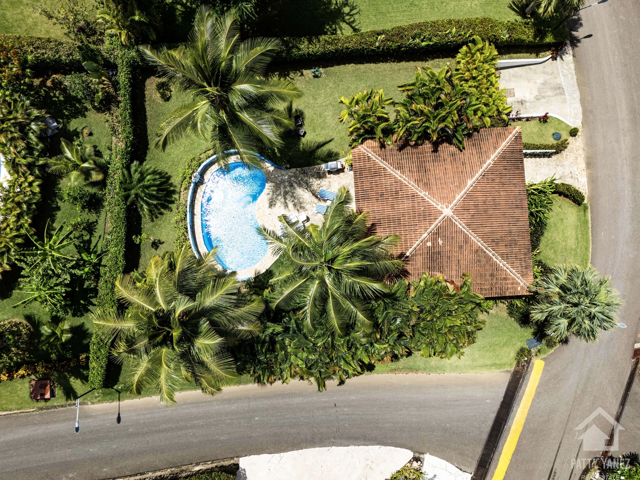 Una vida relajada en la isla en una preciosa villa amueblada
