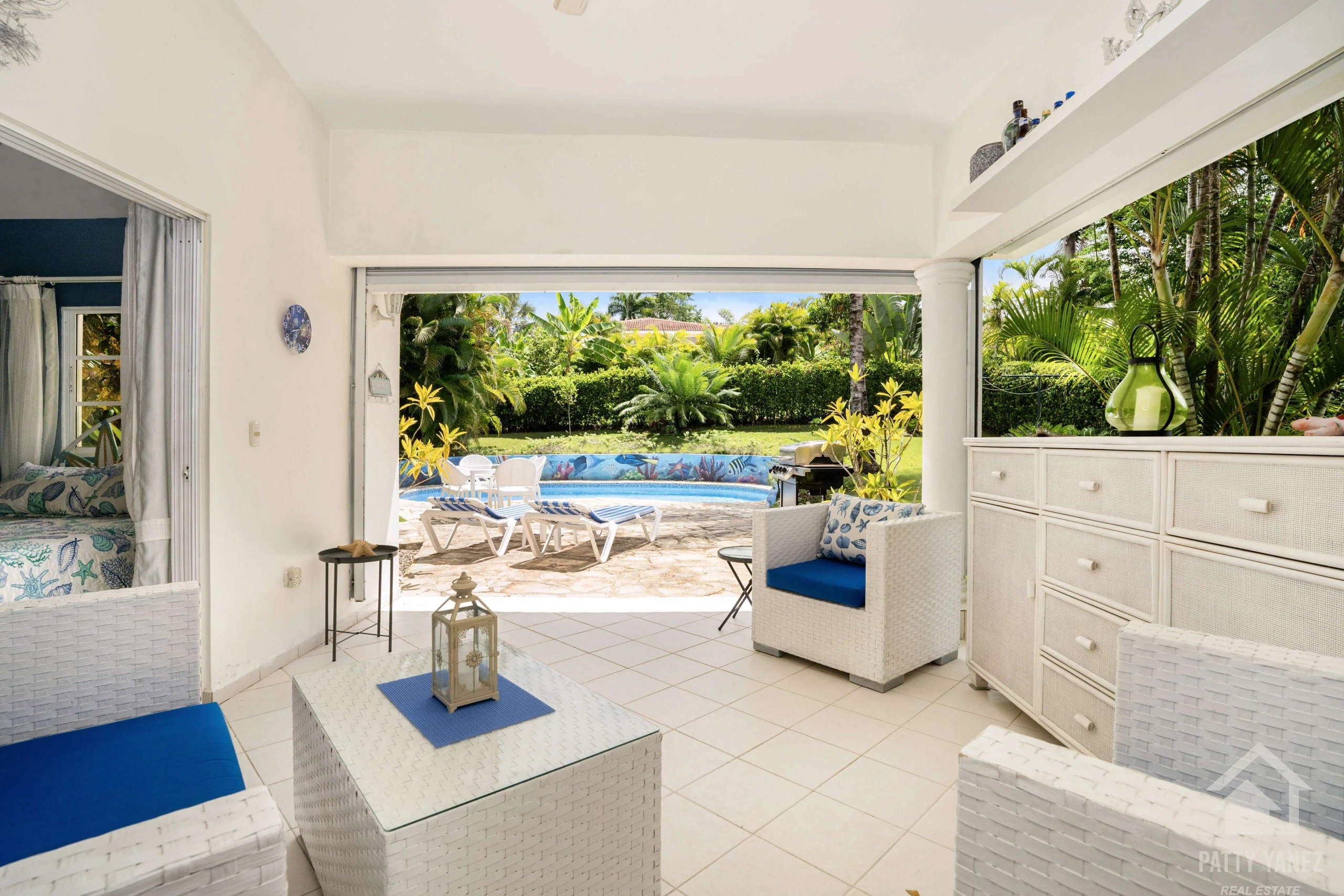 Villa de 2 dormitorios en venta en Sosúa por menos de 250 000 (9) Una vida relajada en la isla en una preciosa villa amueblada