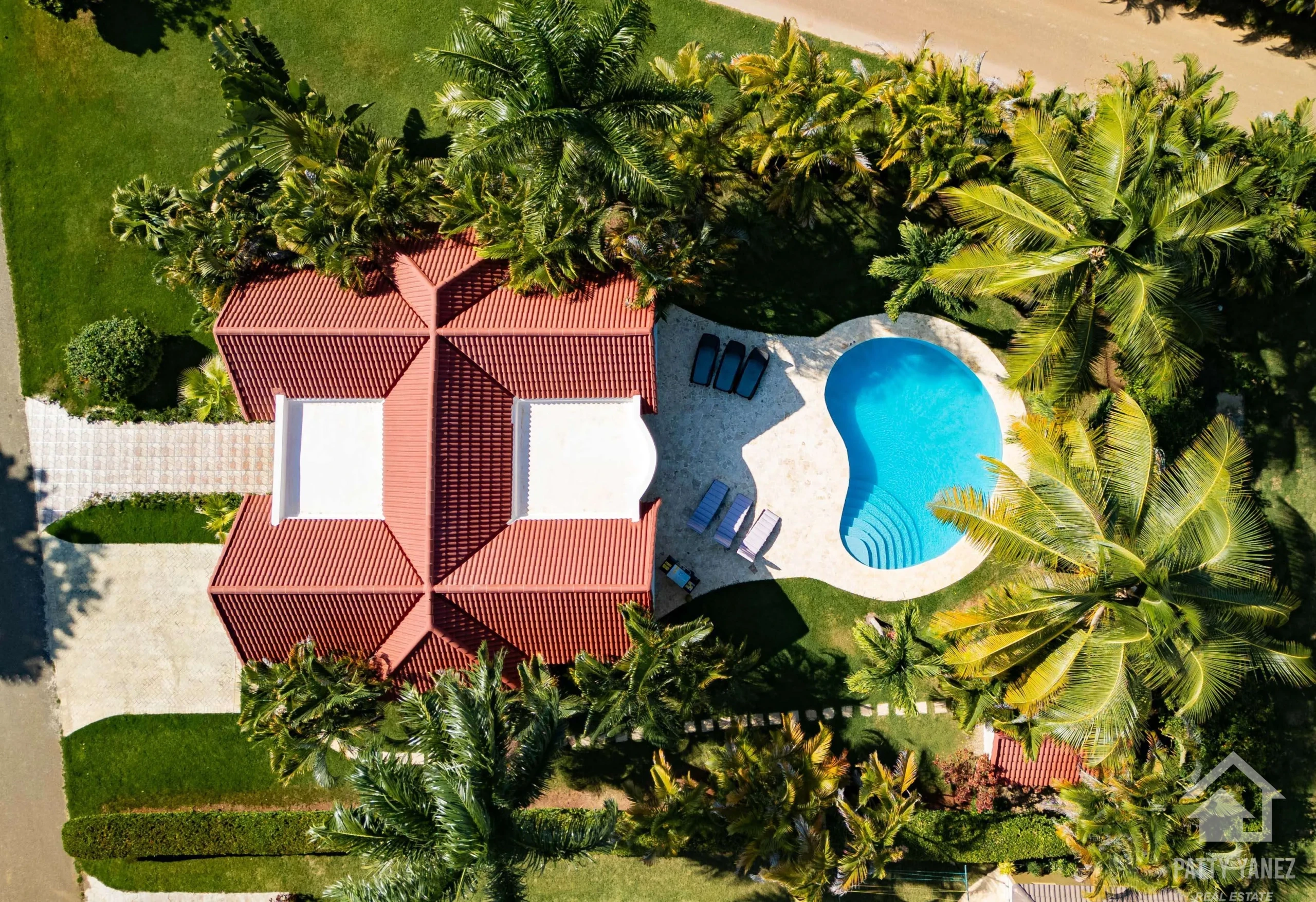 Bright 3-Bedroom Villa in a Well-Located, Quiet Gated Community