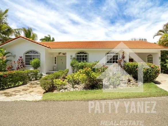4-Bedroom Villa Gated Community Near Beaches in Sosúa