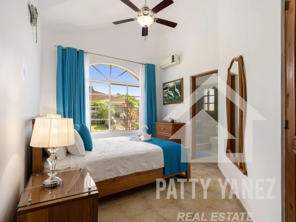 4-Bedroom Villa Gated Community Near Beaches in Sosúa