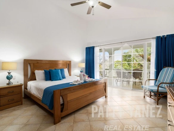 4-Bedroom Villa Gated Community Near Beaches in Sosúa
