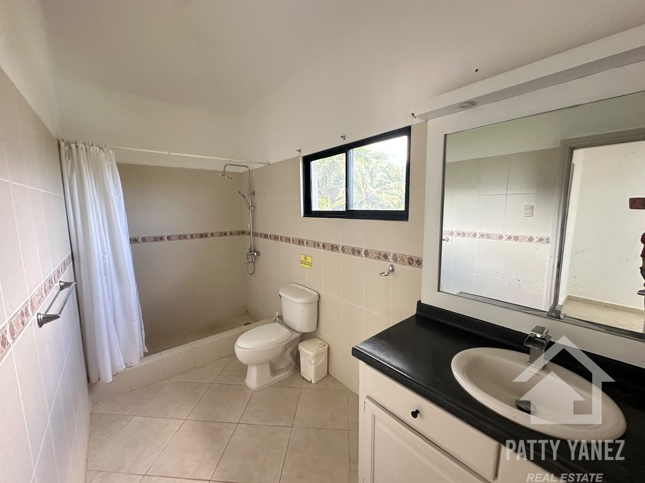 Villa amueblada de 3 dormitorios con piscina privada cerca de las playas de Sosúa