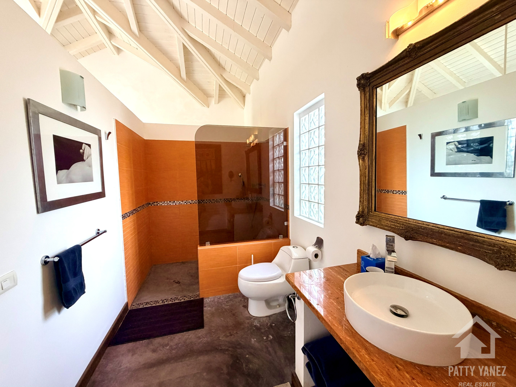 5-Bedroom Villa in Las Terrenas, Samaná with Panoramic View