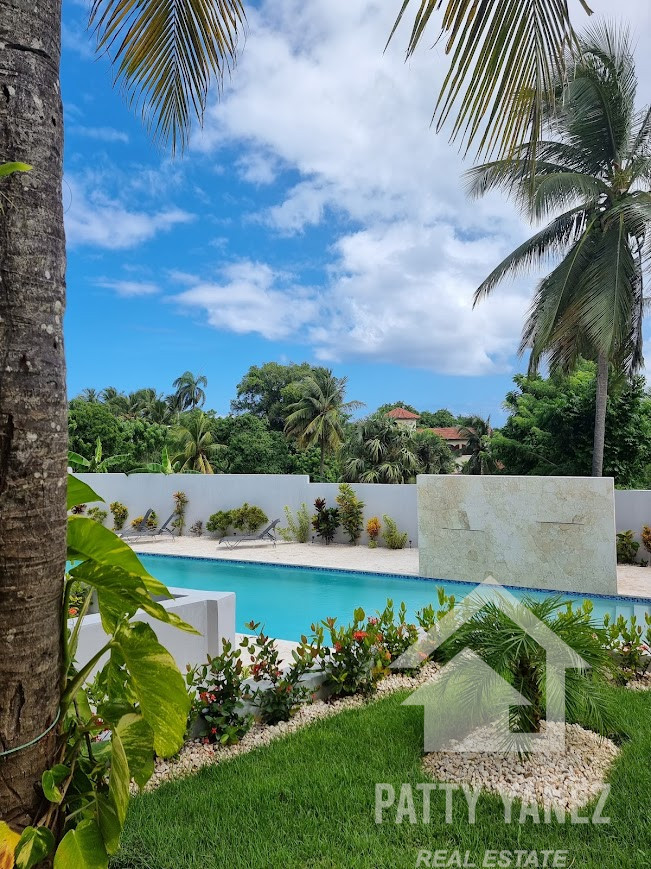 Modern 2-Bedroom Condo Near Encuentro Beach – Furnished, Ocean and Pool Views 