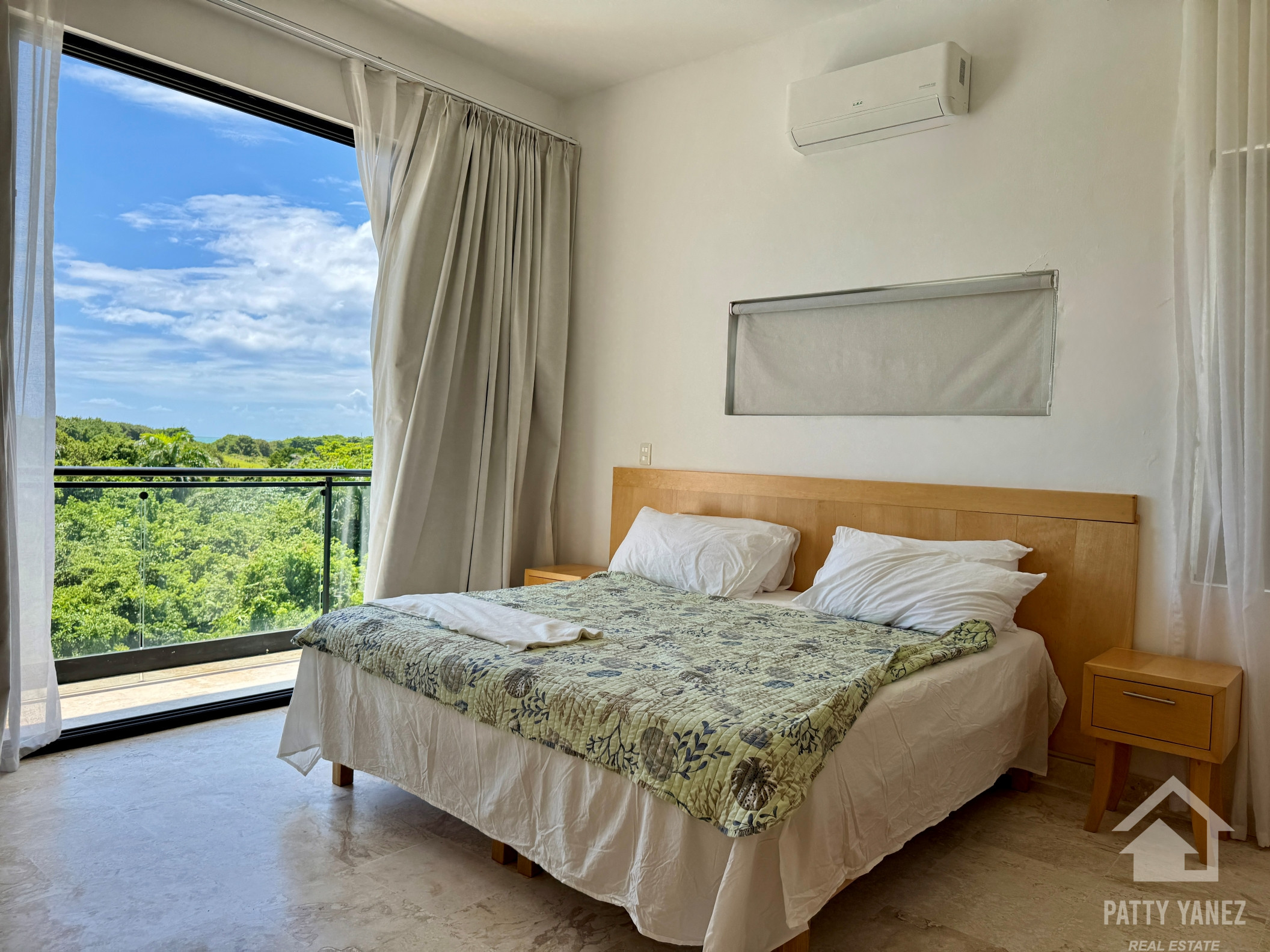 2-Bedroom Condo with Ocean View in Playa Encuentro