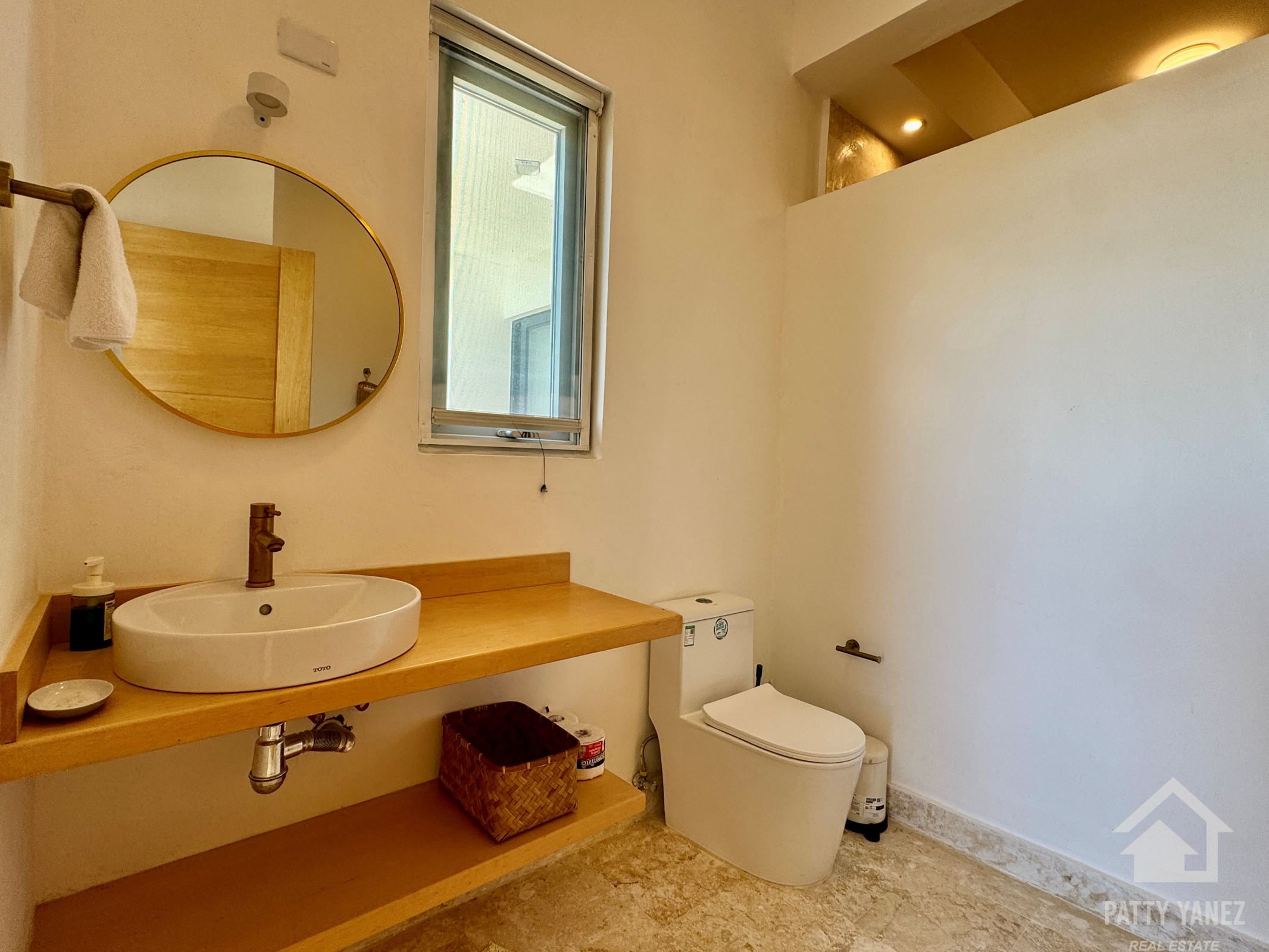 2-Bedroom Condo with Ocean View in Playa Encuentro