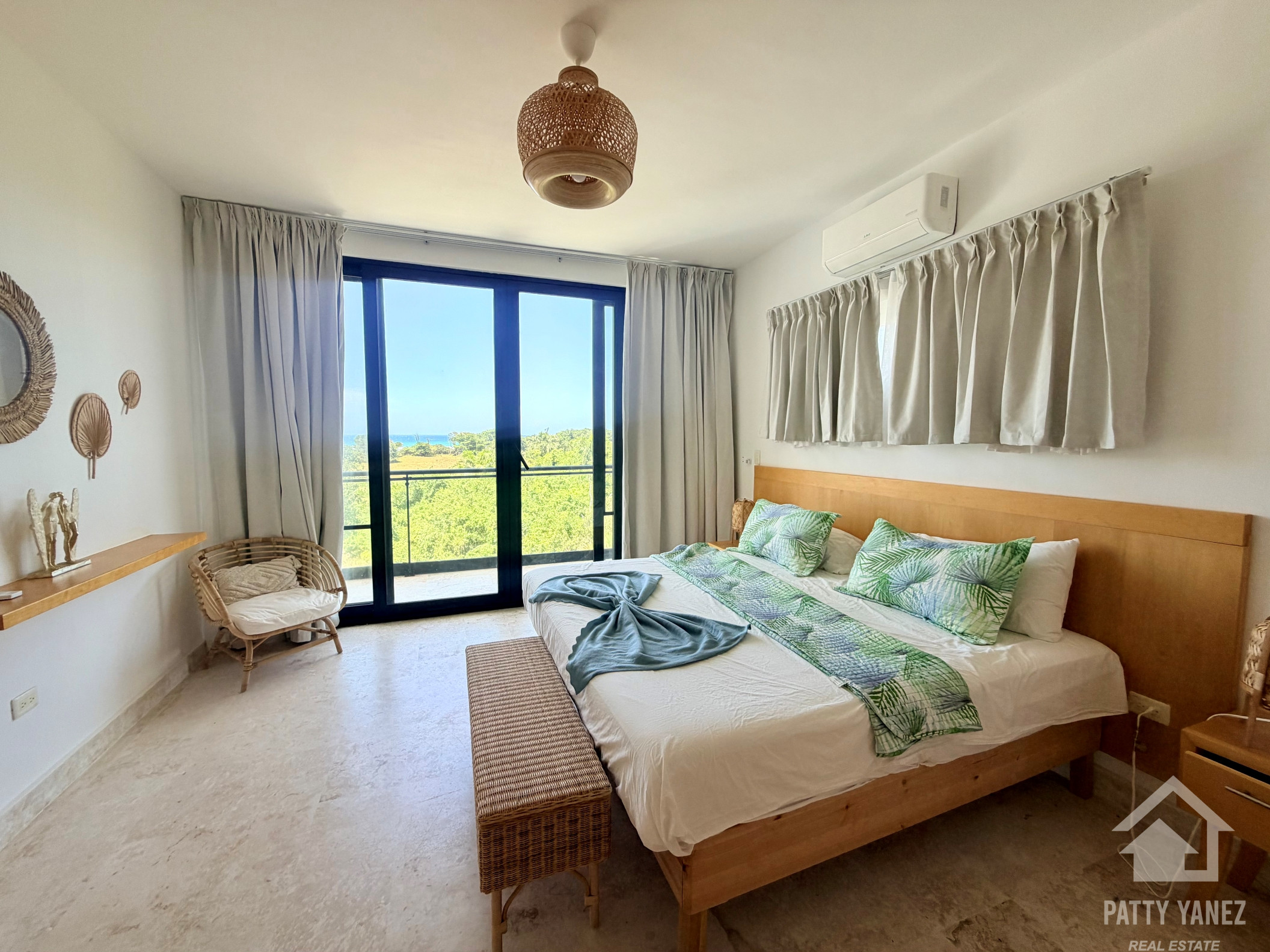 2-Bedroom Condo with Ocean View in Playa Encuentro