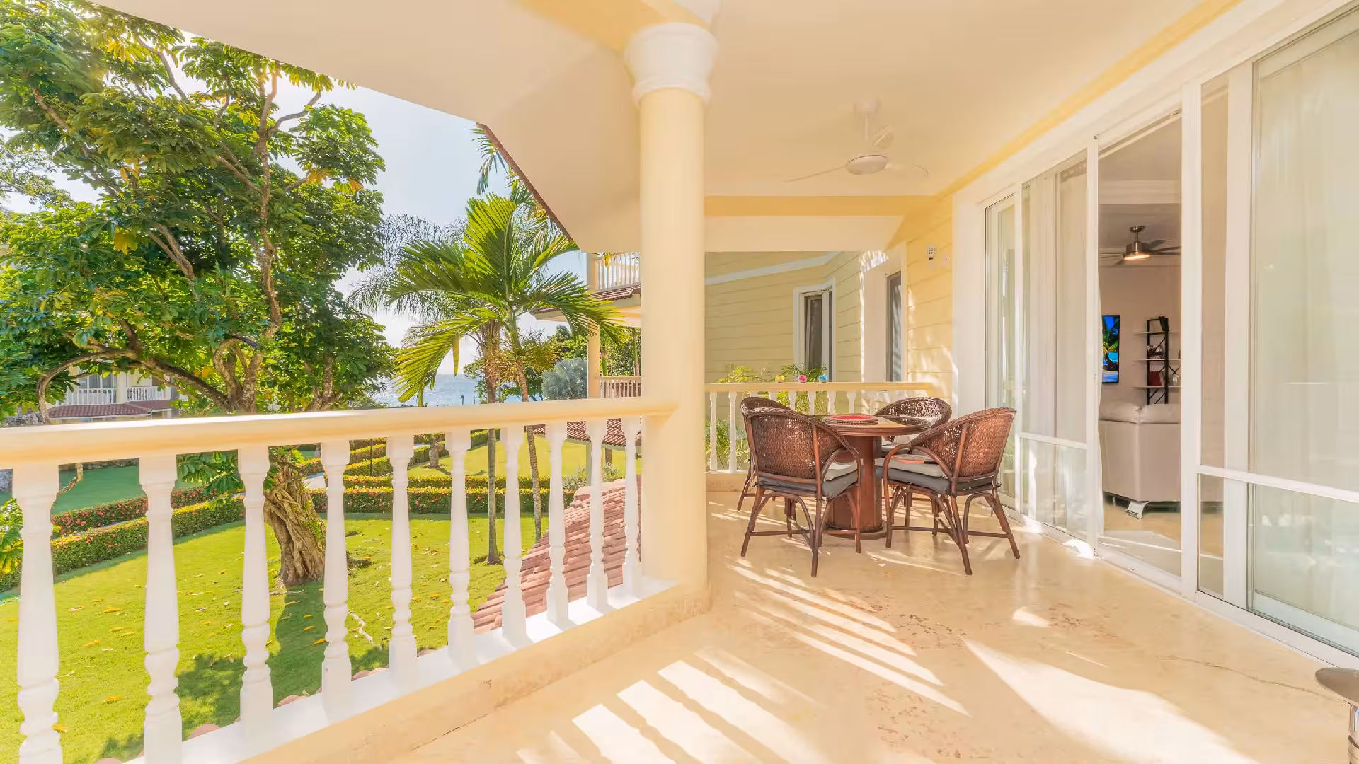 Beachfront Luxury 3-Bedroom Ocean View Condo