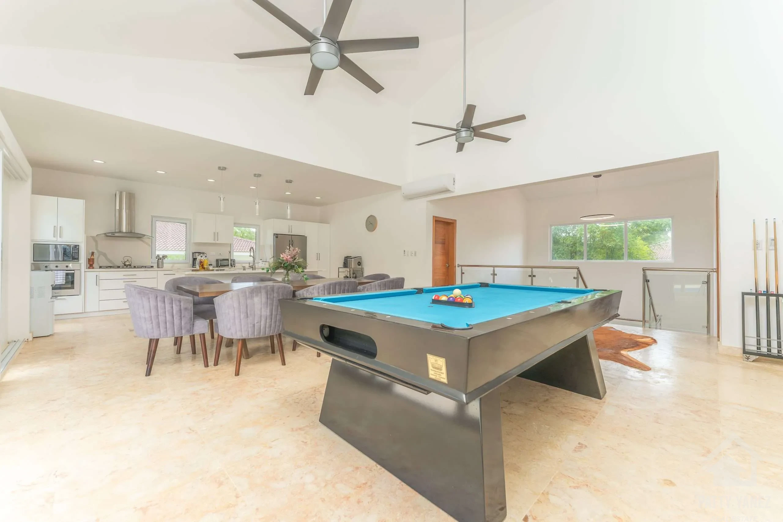 Modern Caribbean Villa with 4 Bedrooms and Private Pool
