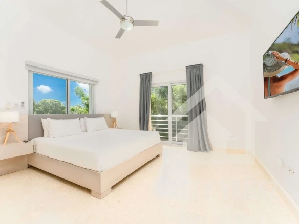 Modern Caribbean Villa with 4 Bedrooms and Private Pool