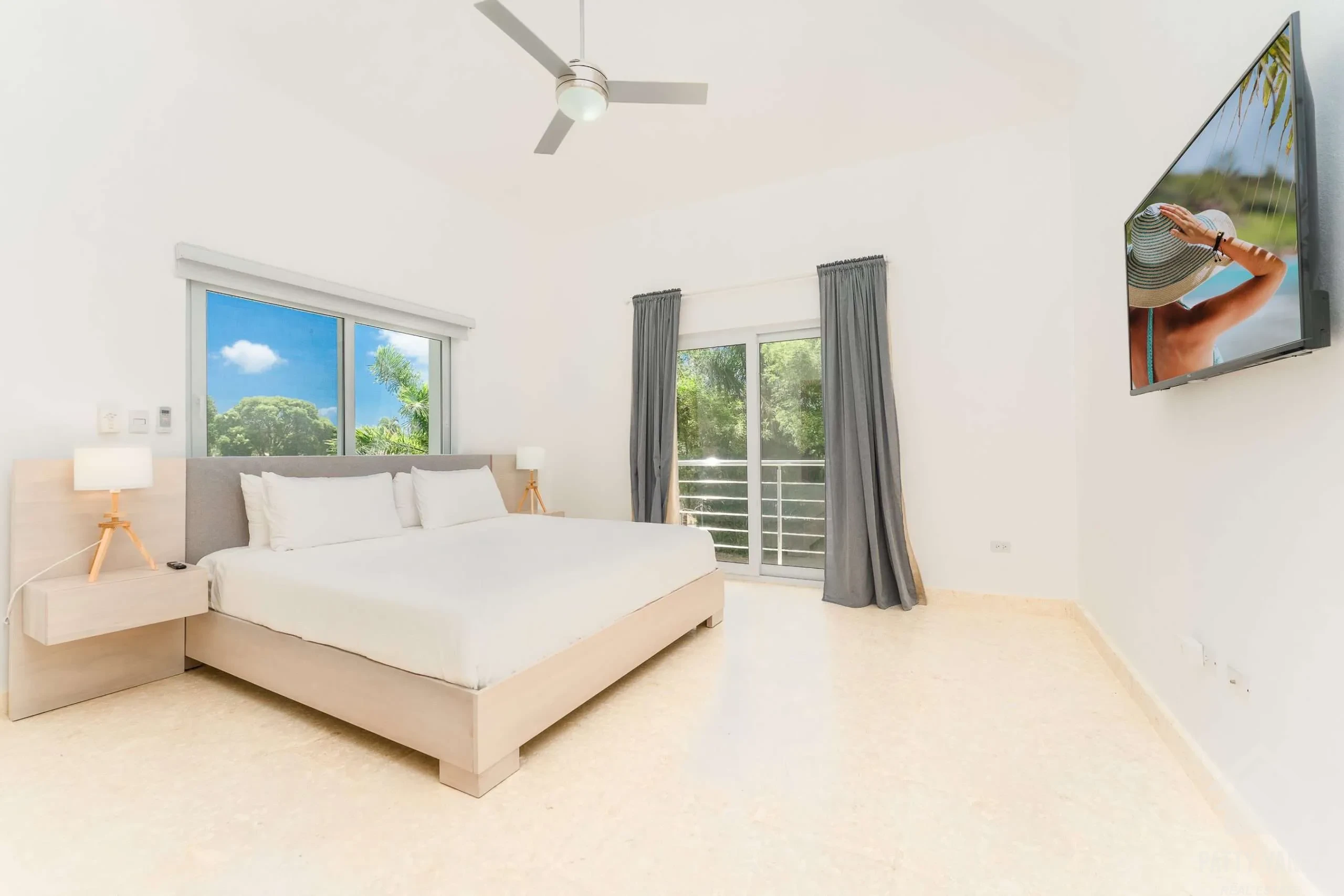 Modern Caribbean Villa with 4 Bedrooms and Private Pool