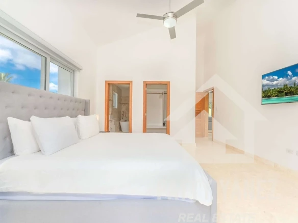 Modern Caribbean Villa with 4 Bedrooms and Private Pool