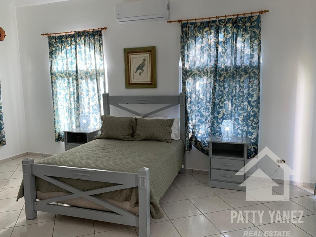 3-Bedroom Villa with Guest House in Playa Encuentro