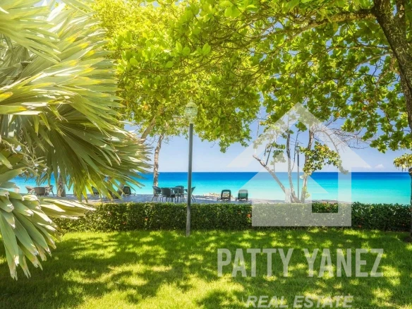 Beachfront Luxury 3-Bedroom Ocean View Condo