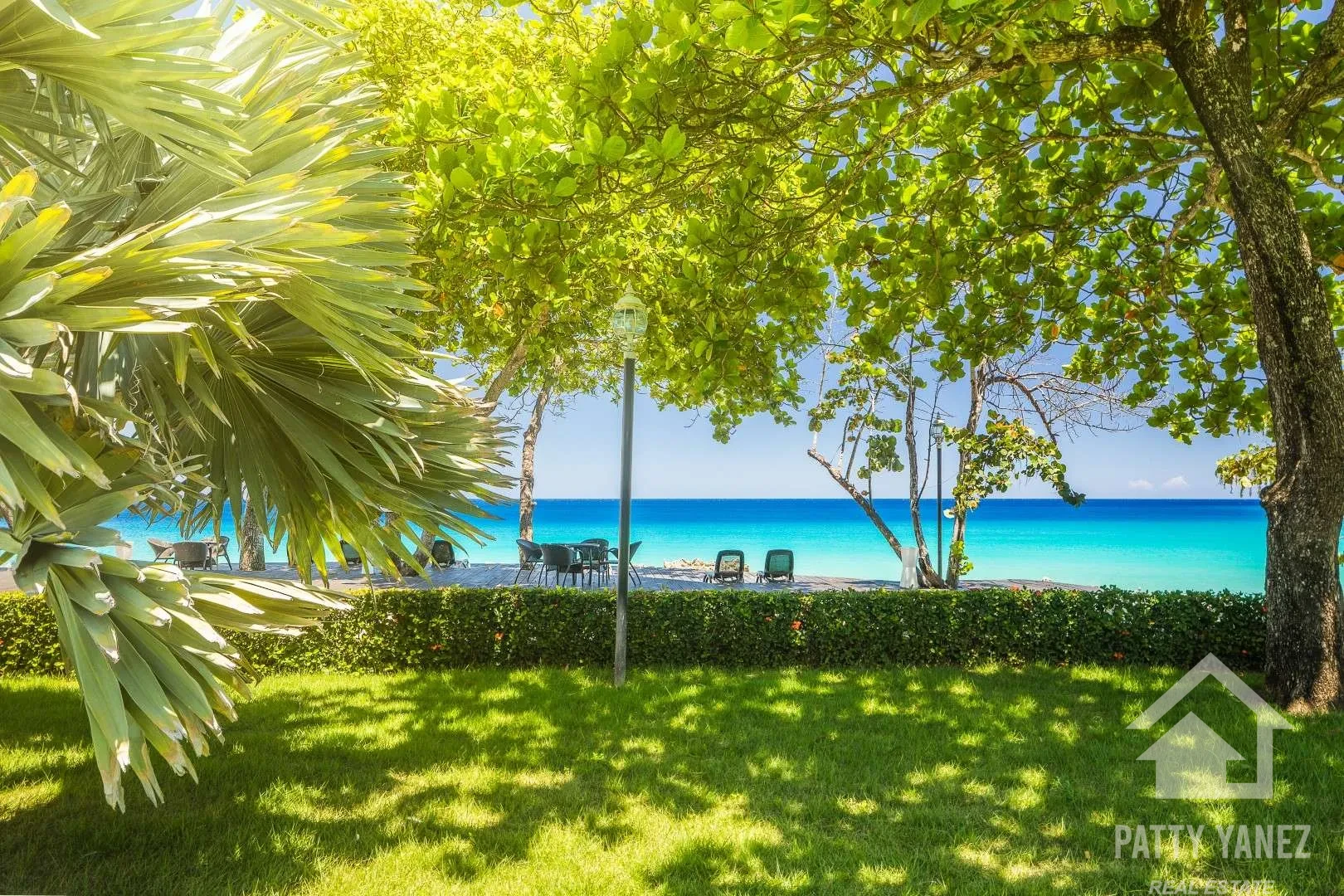 Beachfront Luxury 3-Bedroom Ocean View Condo