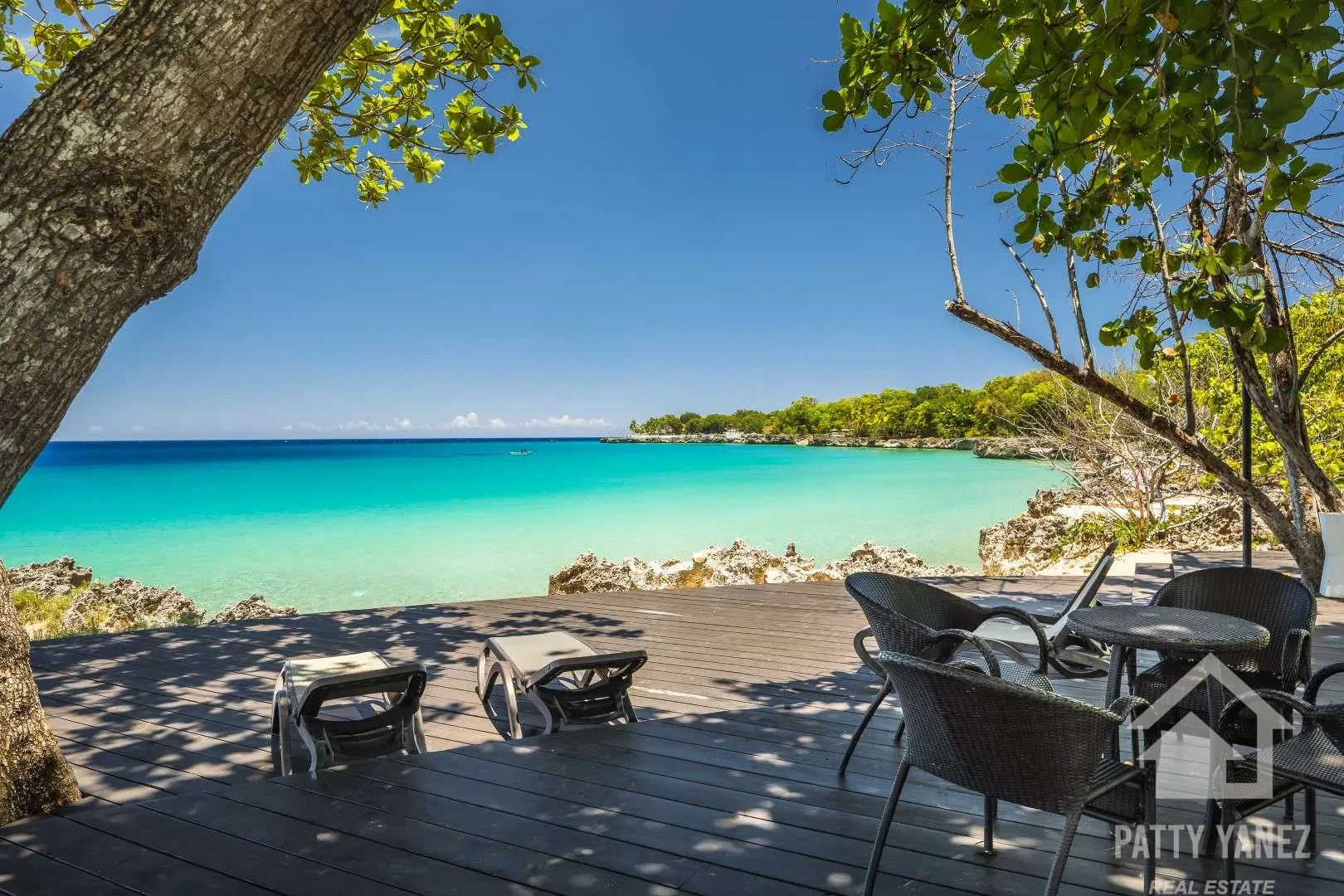 Beachfront Luxury 3-Bedroom Ocean View Condo