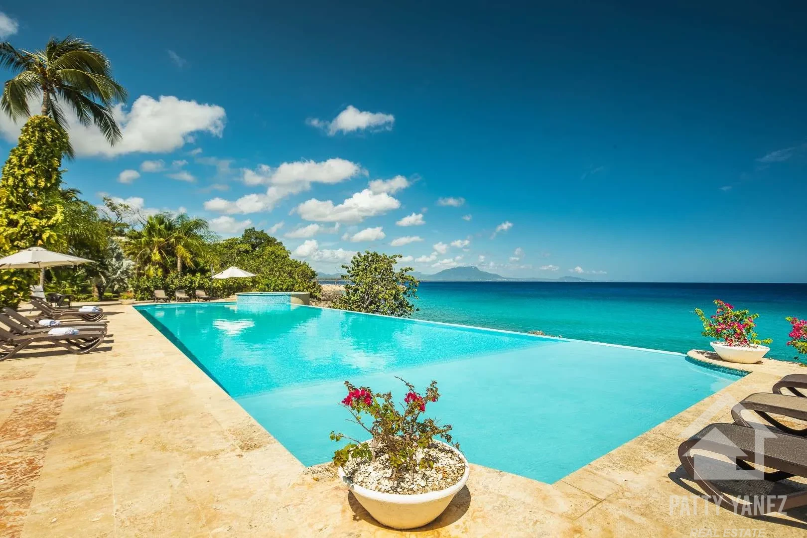 Beachfront Luxury 3-Bedroom Ocean View Condo