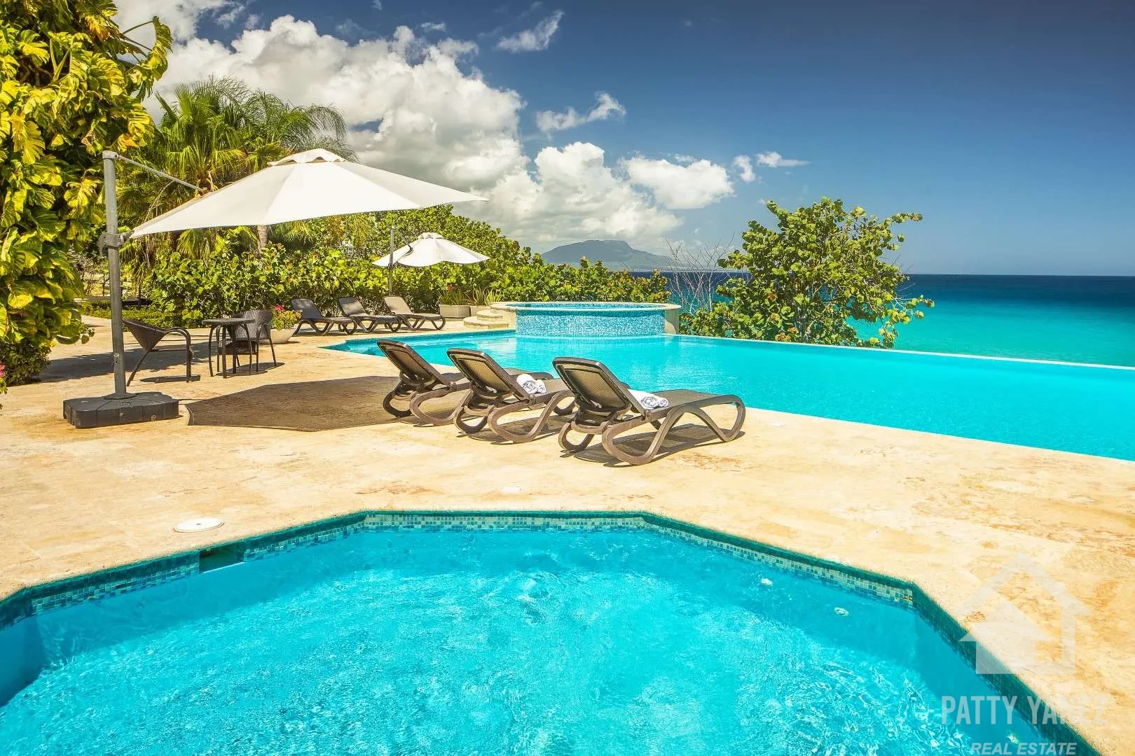 Beachfront Luxury 3-Bedroom Ocean View Condo