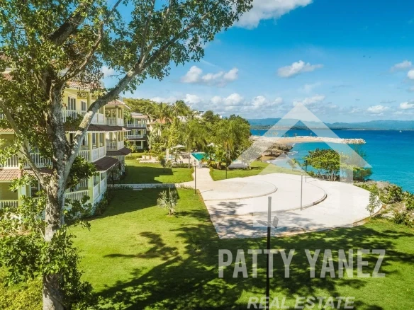Beachfront Luxury 3-Bedroom Ocean View Condo