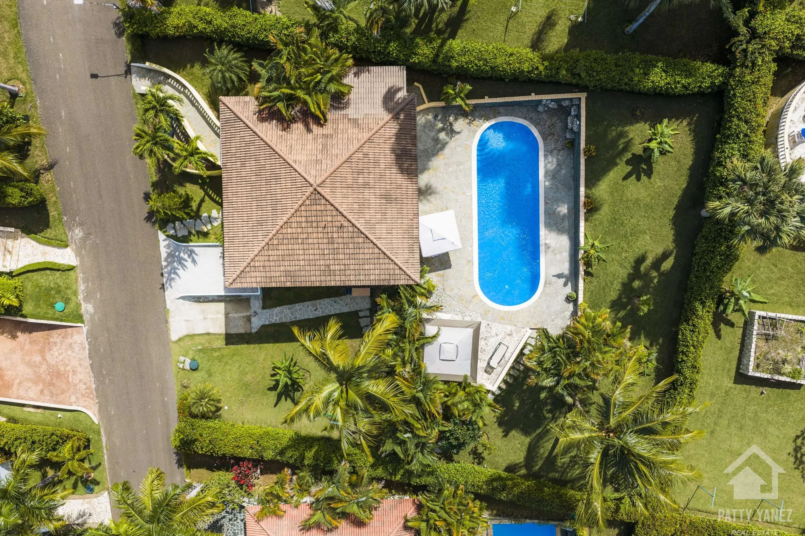Villa de 2 recámaras con un departamento independiente de 1 recámara