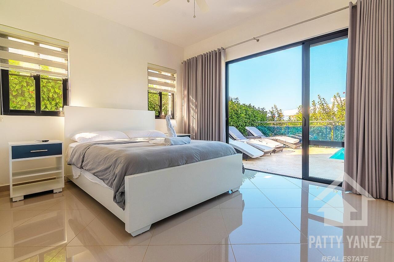 Spacious 4-Bedroom Villa in Sosúa Gated Community