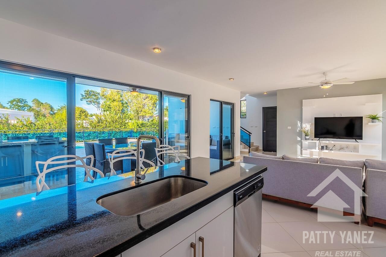Spacious 4-Bedroom Villa in Sosúa Gated Community