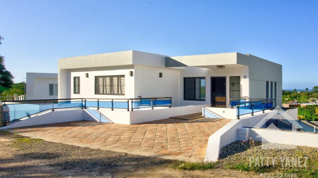 Spacious 4-Bedroom Villa in Sosúa Gated Community